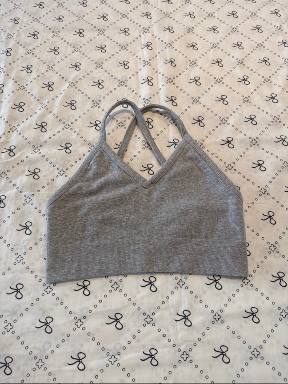 Alo Yoga grey sports bra tank top size medium